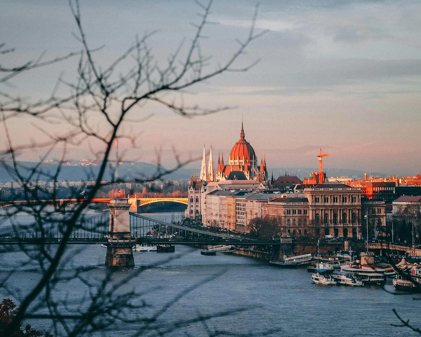 Budapest en liberté : élégance, bains thermaux et culture au bord du Danube