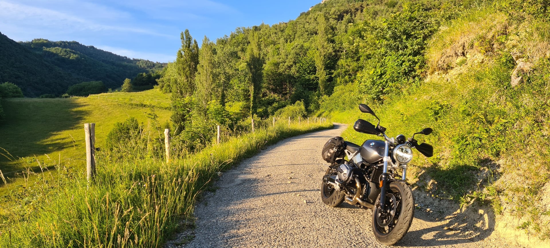 Diois Aventure à moto : trois jours entre Vercors, Drôme sauvage et Provence discrète