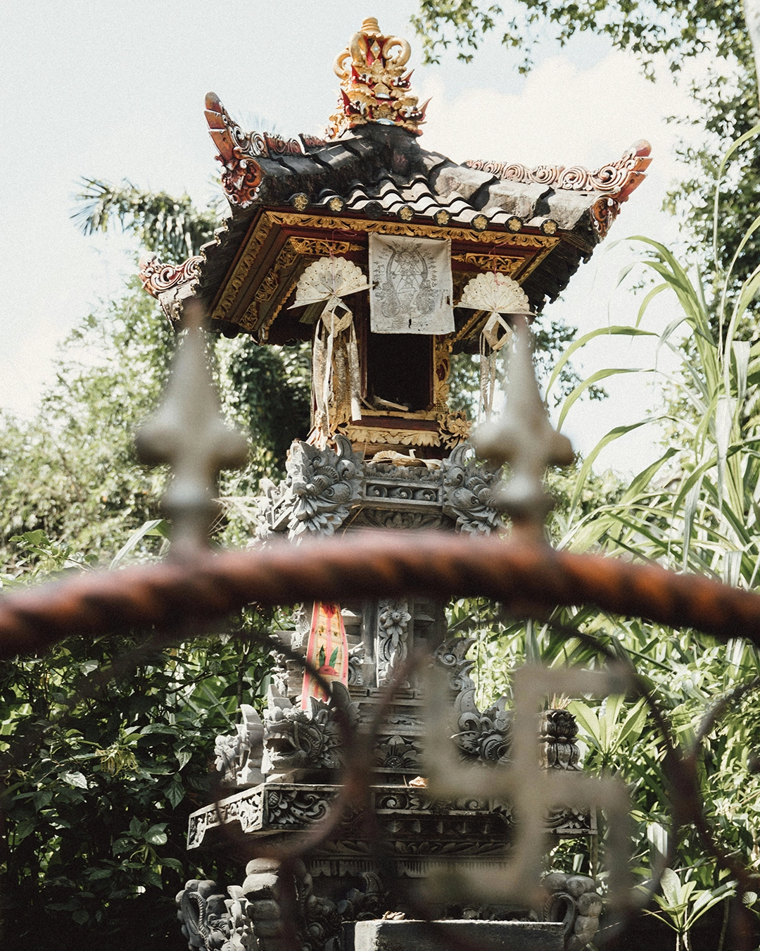 Temple balinais dans la jungle
