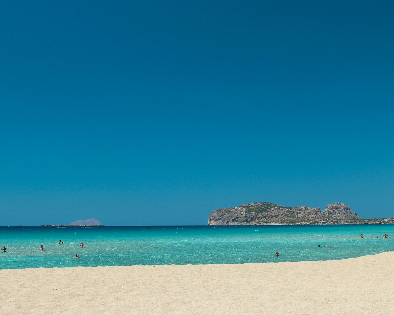 Plage de sable fin en Crète